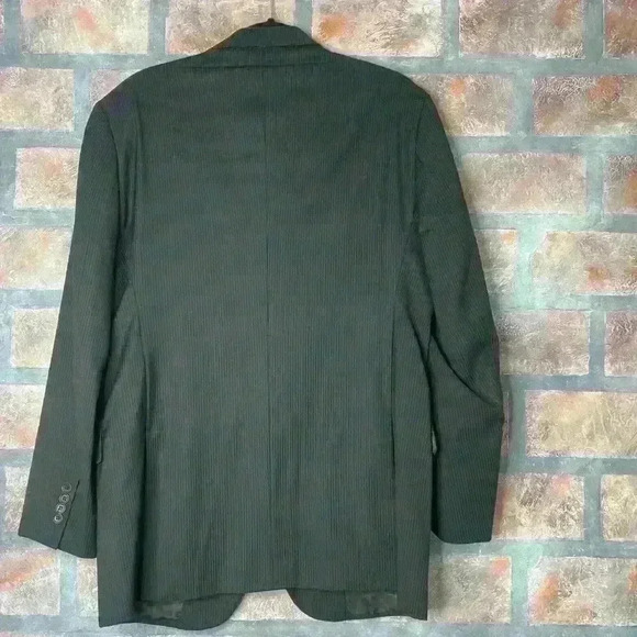 Pronto Uomo Signature Made in Italy 
ZIGNONE 
Men’s 100% Wool Pinstripe Suit - Picture 4 of 10